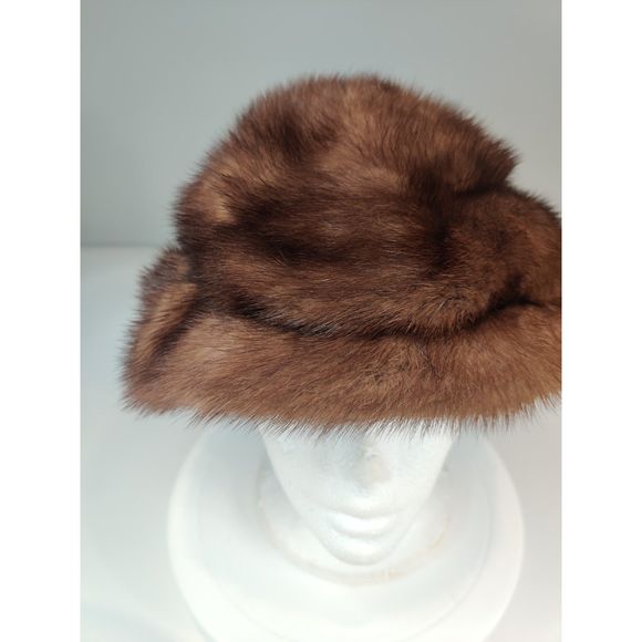 Vintage Creation Luna Montreal Mink Fur Hat from Canada 21\